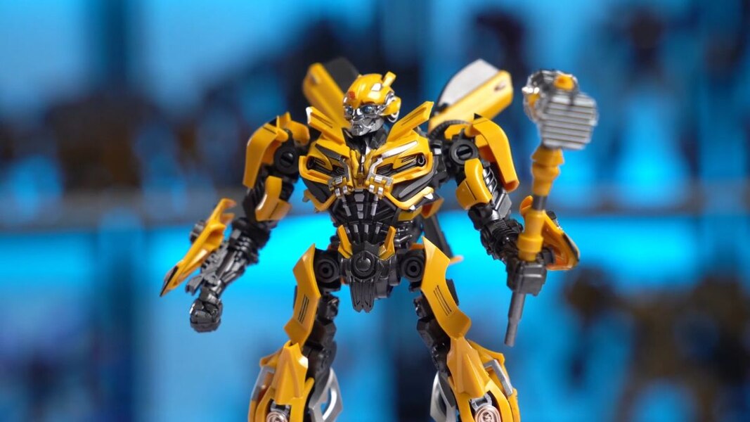 In Hand Image Of Trumpeter Transformers The Last Knight Bumblebee Smart Model Kit  (13 of 16)